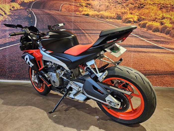 2022 Aprilia Tuono 660 LAMS Tuono Black
