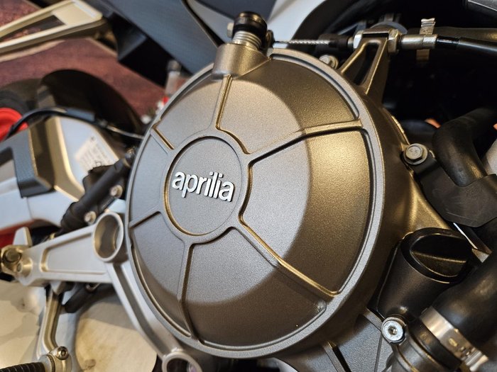 2022 Aprilia Tuono 660 LAMS Tuono Black