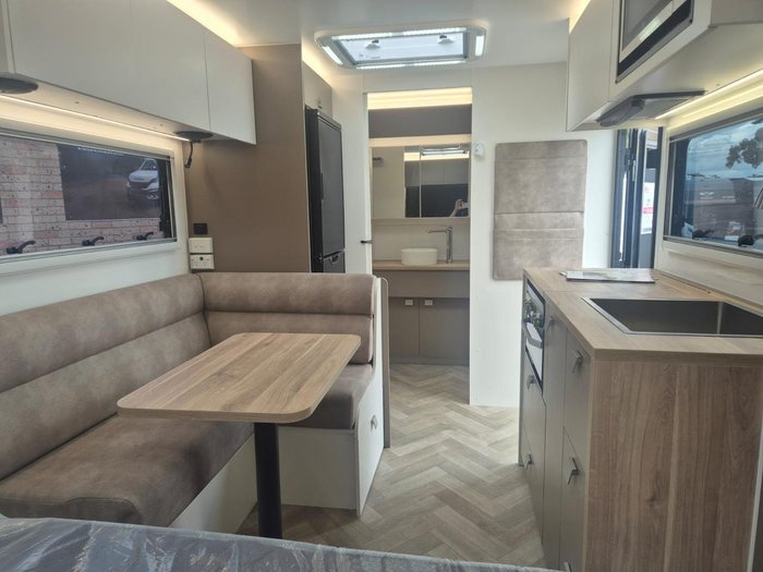2025 New Age Caravans Manta Ray Mr16er