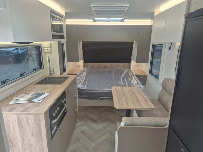 2025 New Age Caravans Manta Ray Mr16er