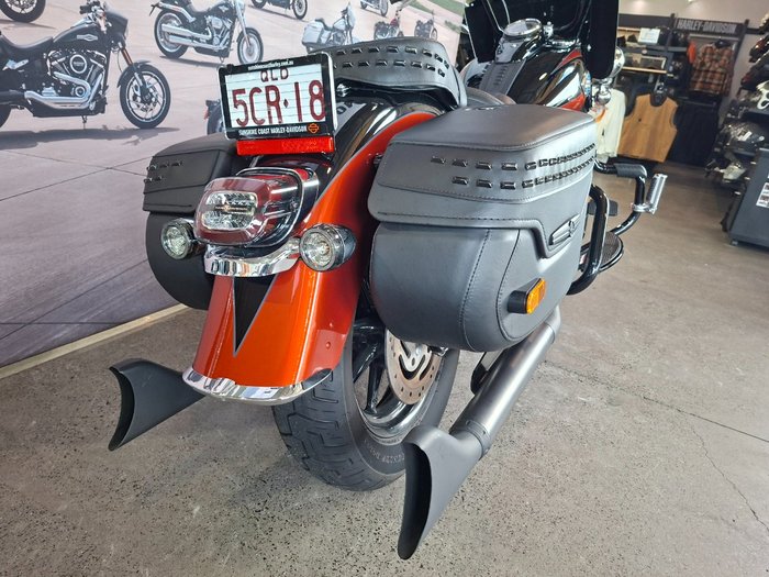 2025 HARLEY-DAVIDSON FLHC HERITAGE CLASSIC (117)