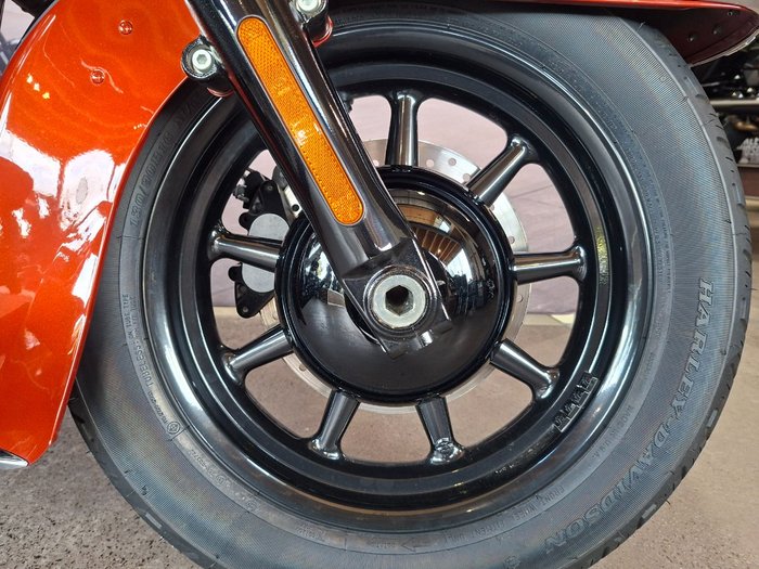 2025 HARLEY-DAVIDSON FLHC HERITAGE CLASSIC (117)