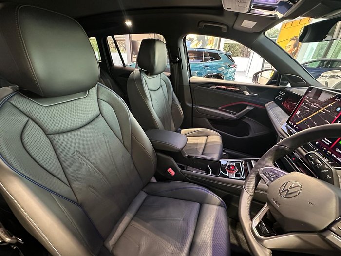 2026 Volkswagen Tiguan 200TSI eHybrid R-Line