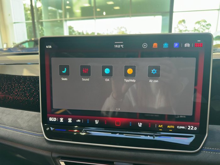 2026 Volkswagen Tiguan 200TSI eHybrid R-Line
