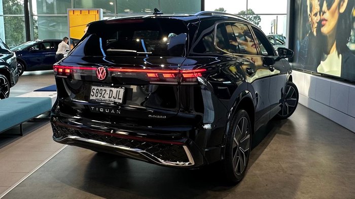 2026 Volkswagen Tiguan 200TSI eHybrid R-Line