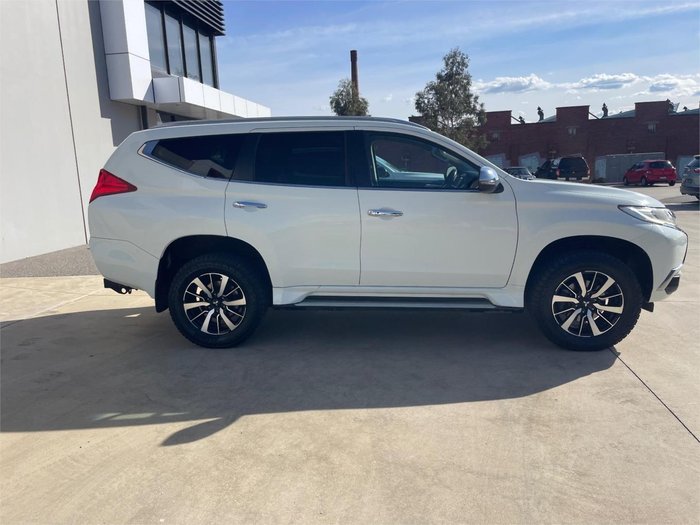 2017 Mitsubishi Pajero Sport GLX