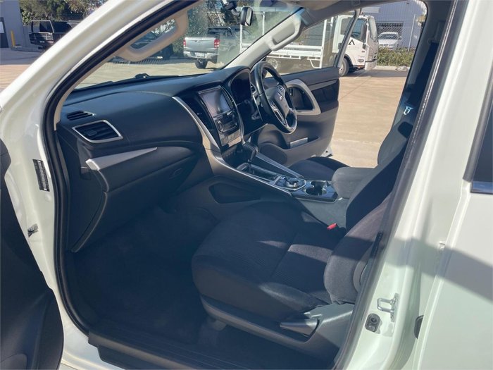 2017 Mitsubishi Pajero Sport GLX