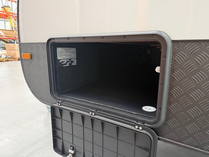 2026 Traveller Destination Track 13 Single Beds My26