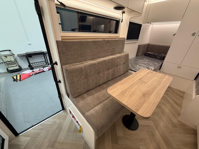 2026 Traveller Destination Track 13 Single Beds My26