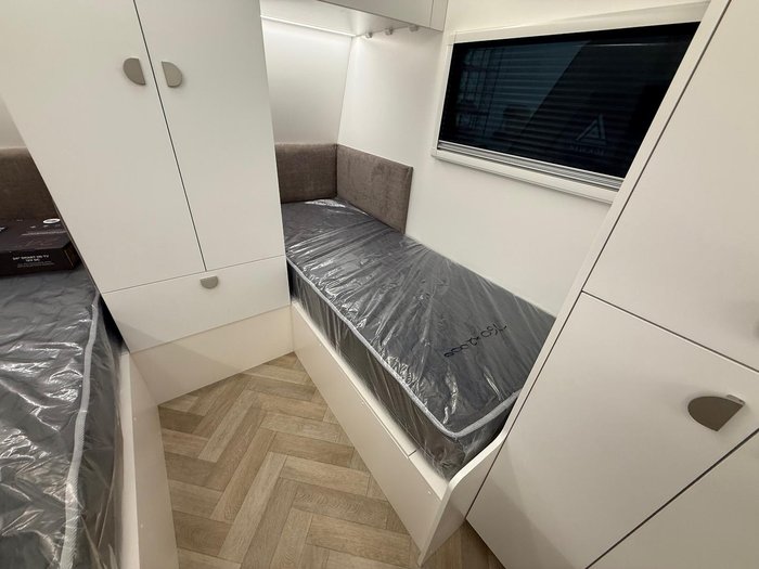 2026 Traveller Destination Track 13 Single Beds My26