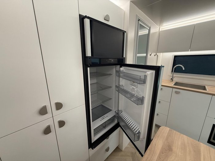 2026 Traveller Destination Track 13 Single Beds My26