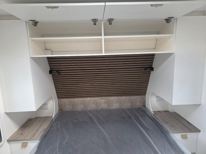2025 New Age Caravans Manta Ray Mr20er