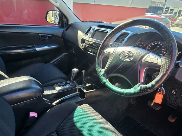 2013 Toyota Hilux SR5