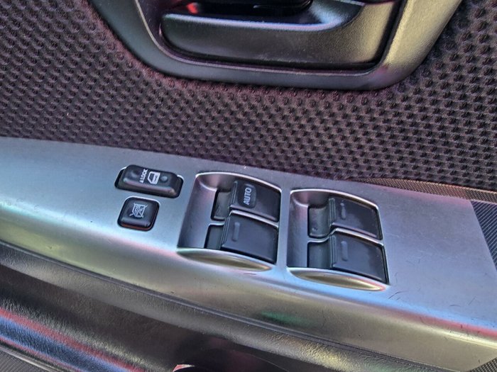 2013 Toyota Hilux SR5