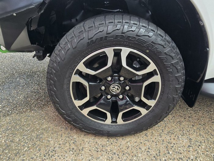 2020 Toyota Hilux SR5
