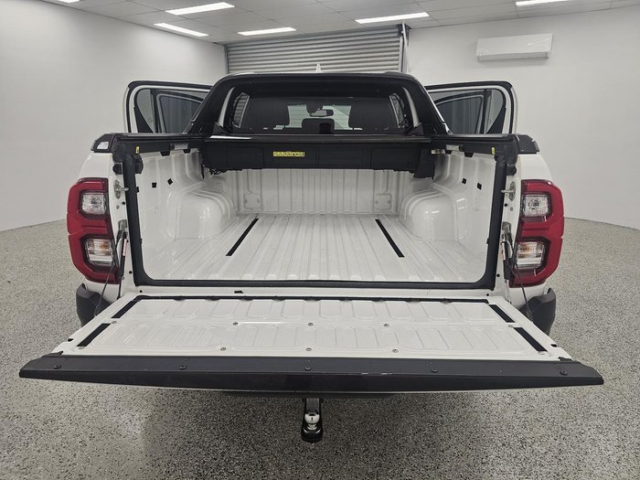 2024 Toyota Hilux Rogue 48V GUN126R 4X4 Dual Range Glacier White