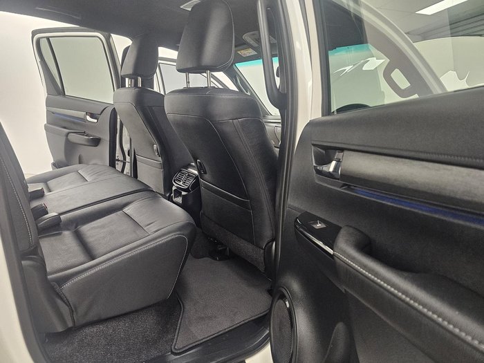 2024 Toyota Hilux Rogue 48V GUN126R 4X4 Dual Range Glacier White