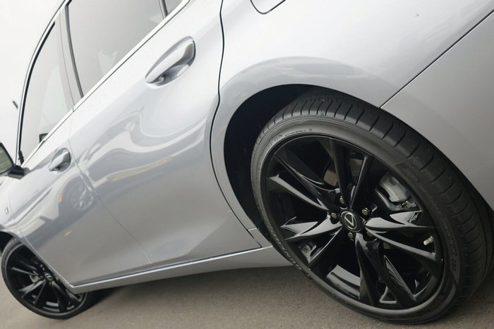2023 Lexus ES ES300h F Sport
