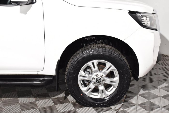 2021 Nissan Navara ST