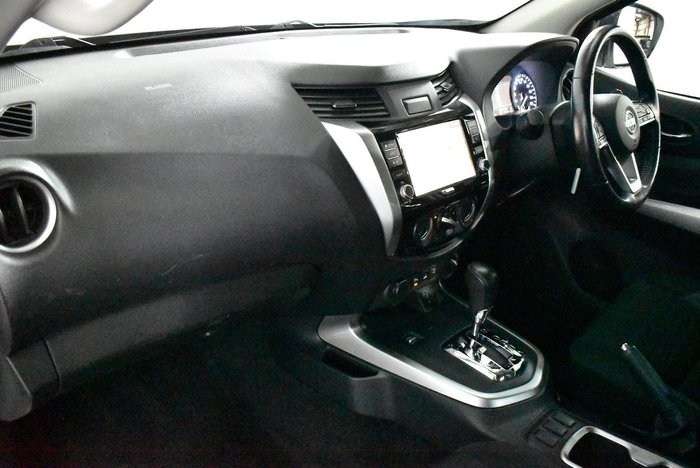 2021 Nissan Navara ST