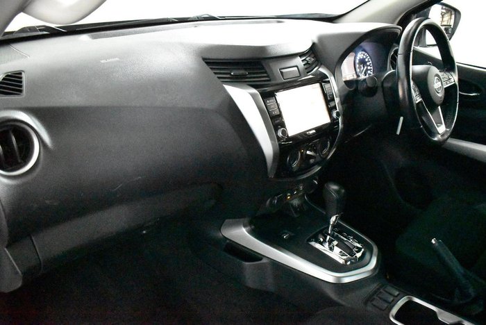 2021 Nissan Navara ST
