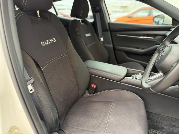 2025 Mazda 3 G20 Evolve