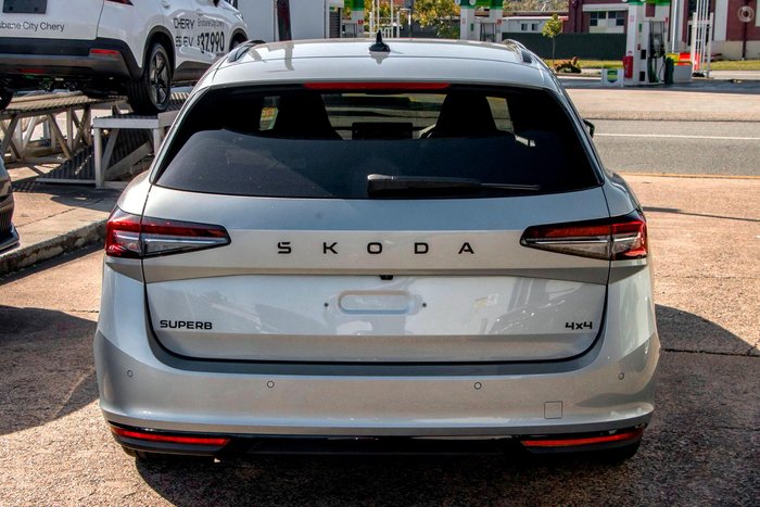2026 SKODA Superb 195TSI Sportline