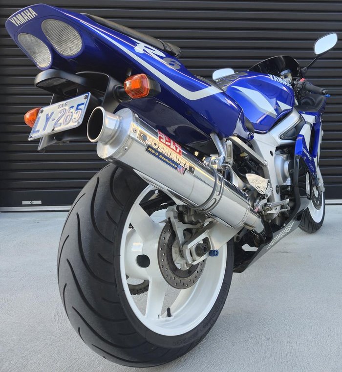 2000 Yamaha YZF-R6 R6
