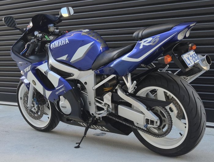 2000 Yamaha YZF-R6 R6