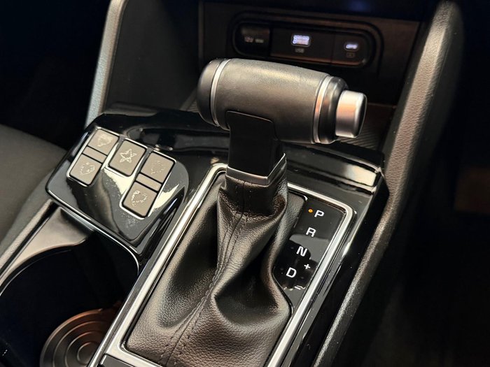 2025 Kia Sportage SX