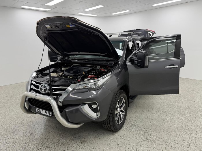 2018 Toyota Fortuner Crusade GUN156R 4X4 Dual Range Graphite