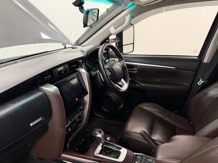 2018 Toyota Fortuner Crusade GUN156R 4X4 Dual Range Graphite
