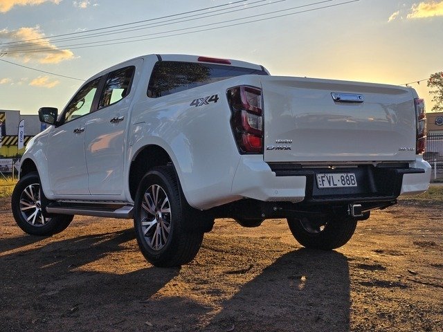 2025 Isuzu D-MAX
