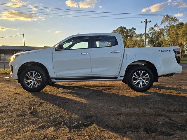 2025 Isuzu D-MAX