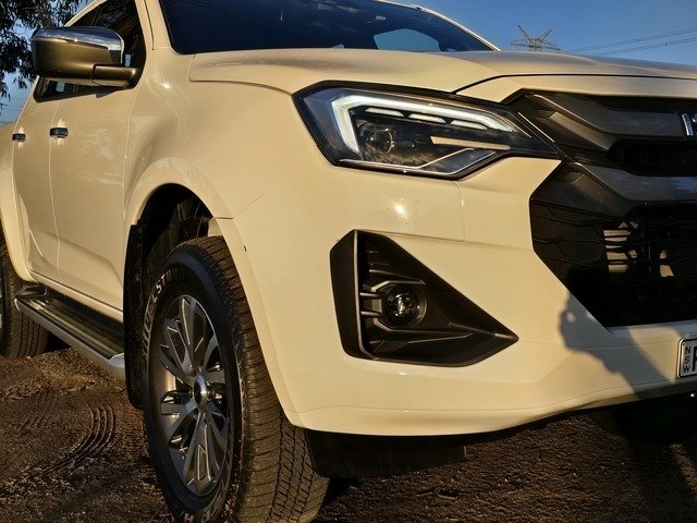 2025 Isuzu D-MAX