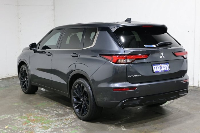 2024 Mitsubishi Outlander Black Edition