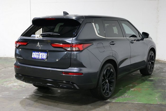 2024 Mitsubishi Outlander Black Edition