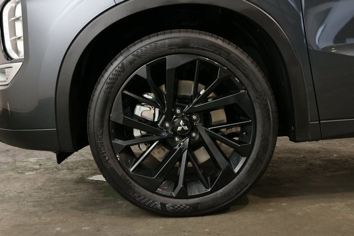 2024 Mitsubishi Outlander Black Edition
