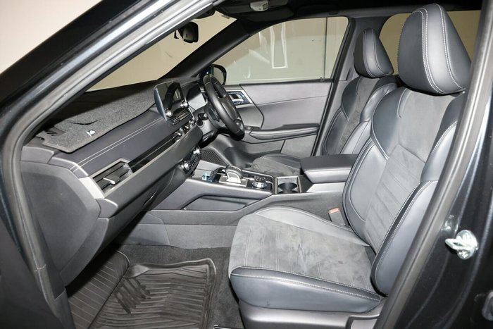 2024 Mitsubishi Outlander Black Edition