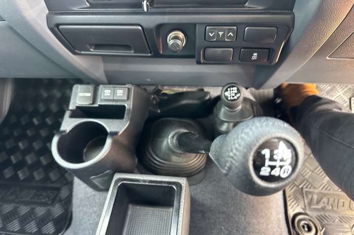 2023 Toyota Landcruiser GXL