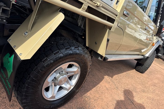 2023 Toyota Landcruiser GXL
