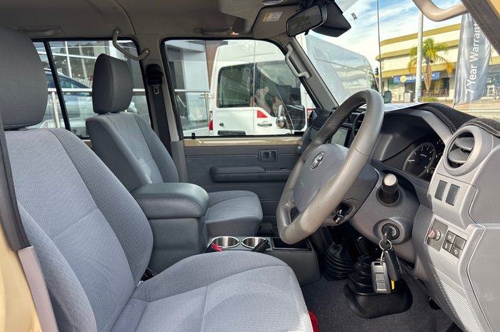 2023 Toyota Landcruiser GXL