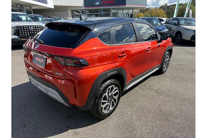2025 Suzuki Fronx LUCENT ORANGE/BLK 2T (E88)