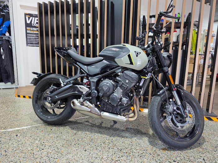2026 Triumph 2026 Triumph 660CC TRIDENT 660 Road GREY