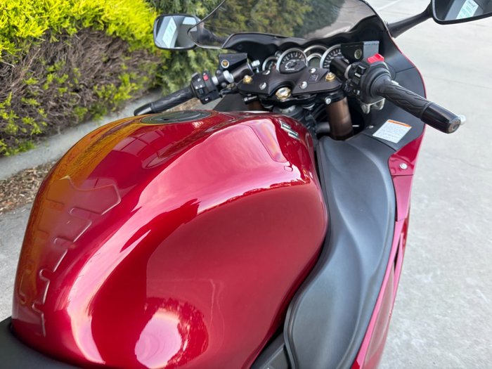 2012 Suzuki GSX1300RZ (HAYABUSA) Red
