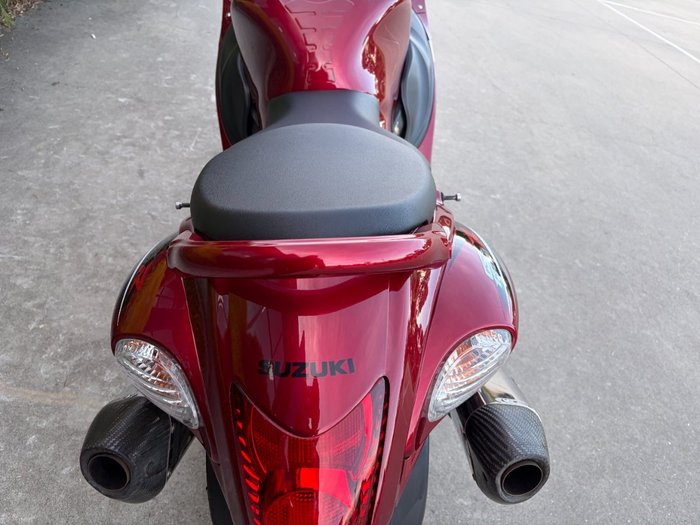 2012 Suzuki GSX1300RZ (HAYABUSA) Red