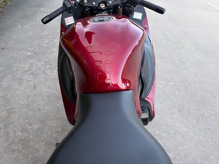 2012 Suzuki GSX1300RZ (HAYABUSA) Red