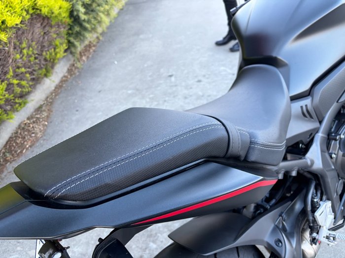 2025 Honda CBR650R Black