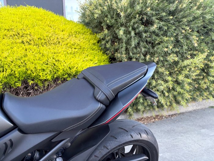 2025 Honda CBR650R Black