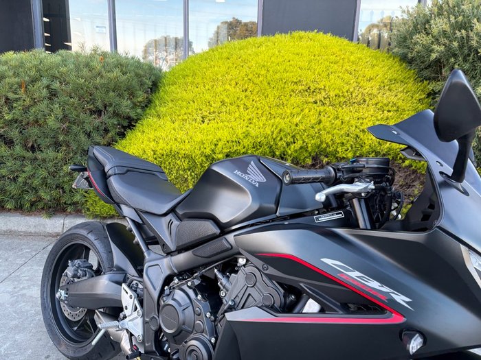 2025 Honda CBR650R Black